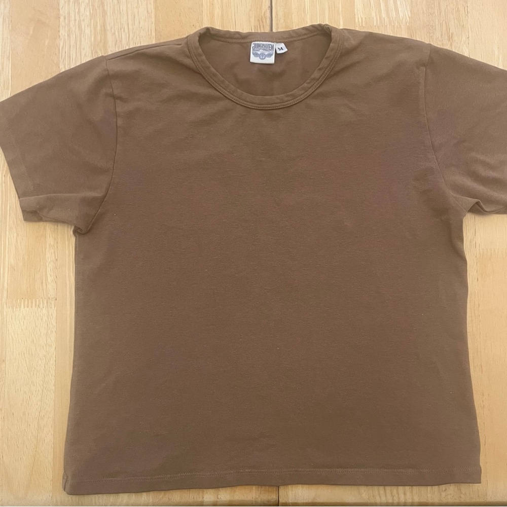 Tiny tee